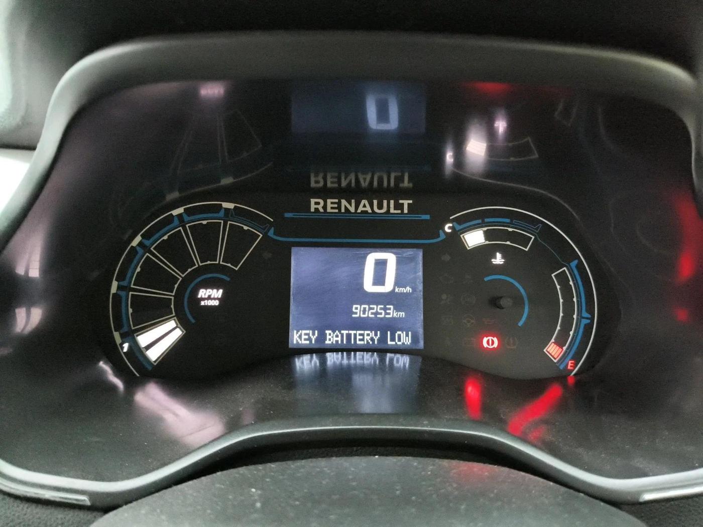 2022 Renault TRIBER RXZ, Petrol, Manual, 90,253 km, interior