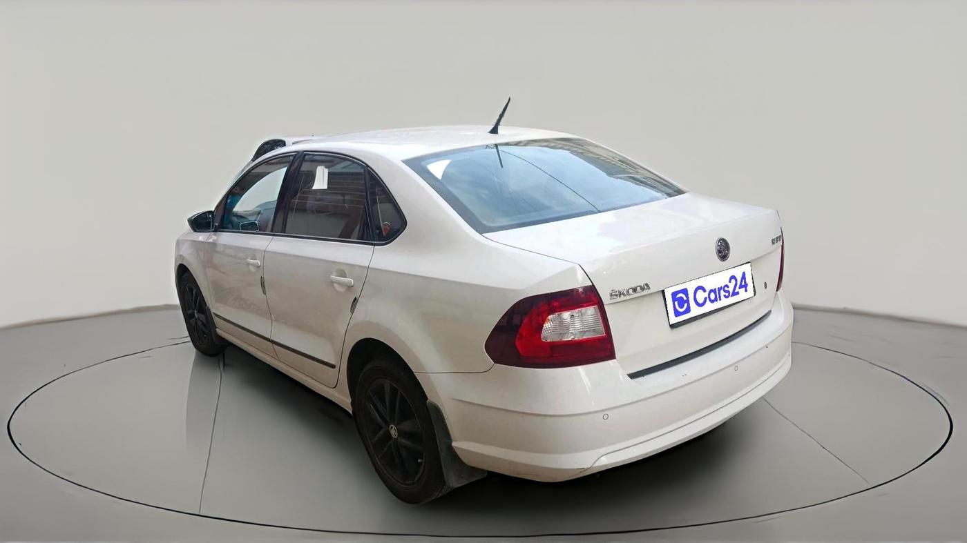 2021 Skoda Rapid 1.0 AMBITION TSI MT, Petrol, Manual, 35,840 km, exterior