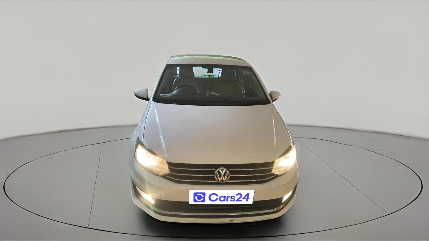 2017 Volkswagen Vento HIGHLINE PETROL AT, Petrol, Automatic, 1,71,557 km, exterior