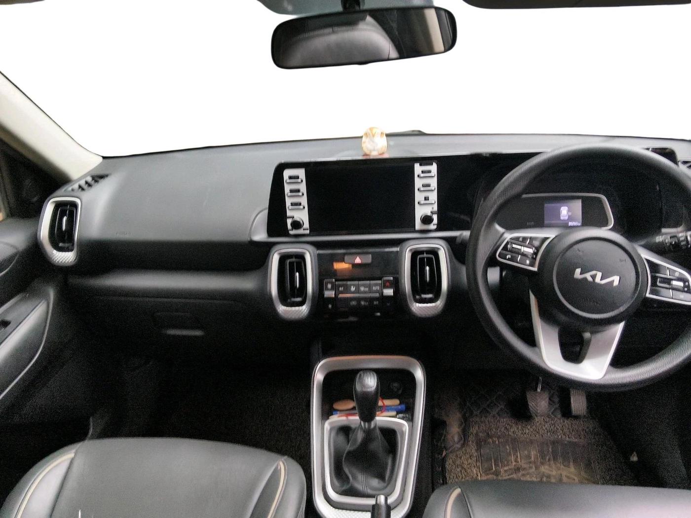 2022 KIA SONET HTK PLUS 1.0 IMT, Petrol, Manual, 36,260 km, interior