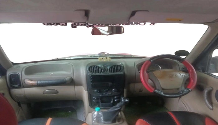 2006 Mahindra Scorpio 2.6 SLX CRDE, Diesel, Manual, 1,67,100 km, interior