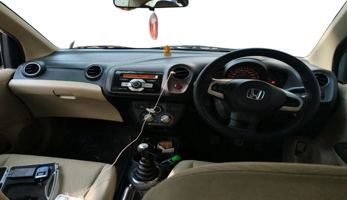 2013 Honda Amaze 1.5L I-DTEC S, Diesel, Manual, 98,557 km, interior