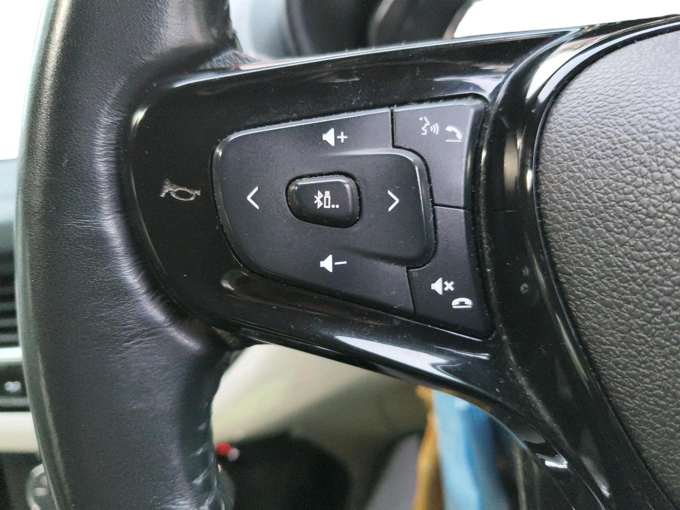 2021 Tata NEXON XZ PLUS SUNROOF PETROL DUAL TONE, Petrol, Manual, 39,363 km, interior