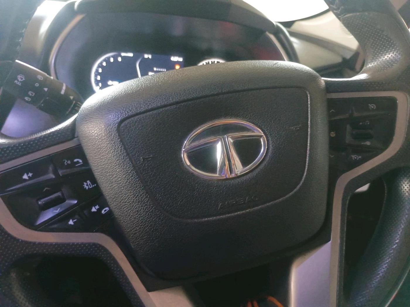 2019 Tata Harrier XZ 2.0L, Diesel, Manual, 1,34,120 km, interior