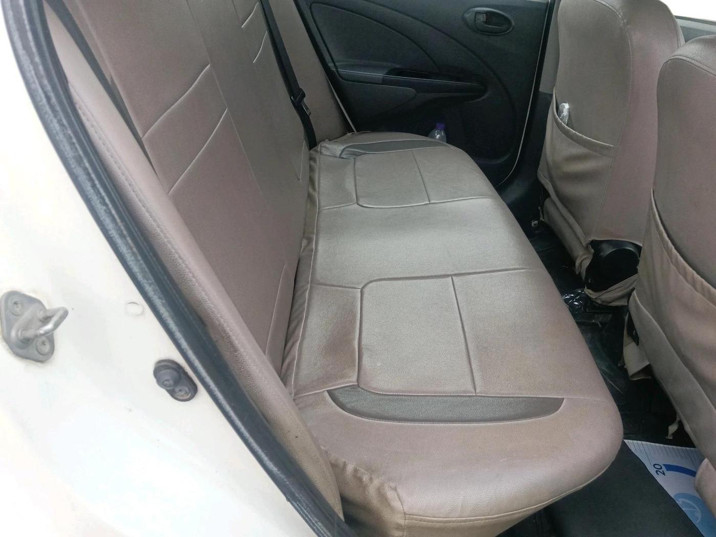 2013 Toyota Etios G, Petrol, Manual, 1,17,532 km, interior