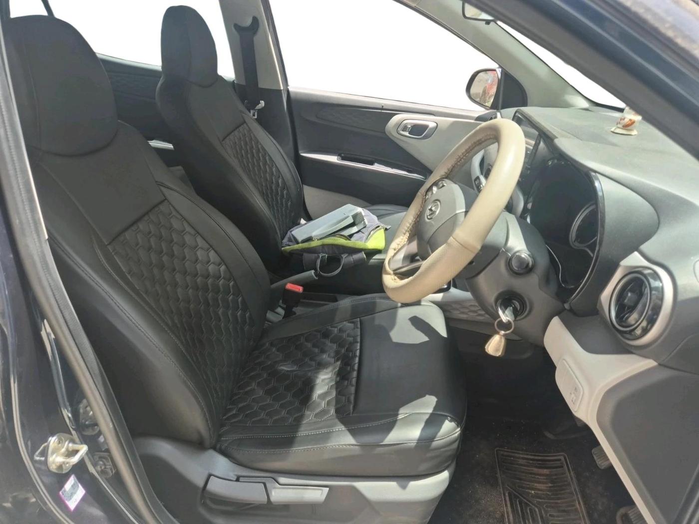 2022 Hyundai GRAND I10 NIOS SPORTZ 1.2 KAPPA VTVT, Petrol, Manual, 43,703 km, interior