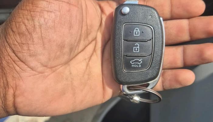 2022 Hyundai GRAND I10 NIOS SPORTZ 1.2 KAPPA VTVT, Petrol, Manual, 43,703 km, interior