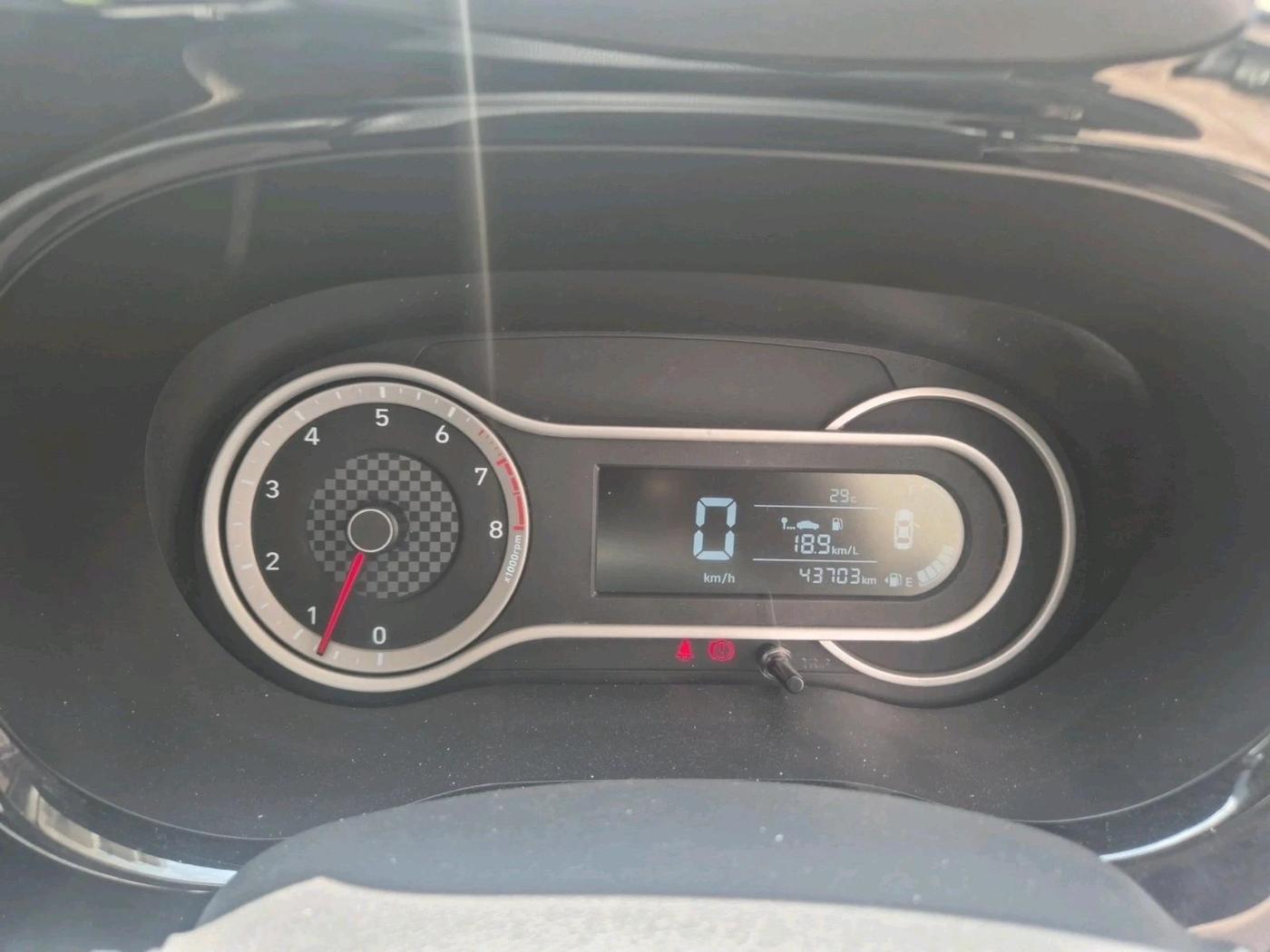 2022 Hyundai GRAND I10 NIOS SPORTZ 1.2 KAPPA VTVT, Petrol, Manual, 43,703 km, interior