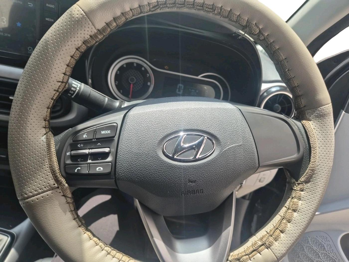2022 Hyundai GRAND I10 NIOS SPORTZ 1.2 KAPPA VTVT, Petrol, Manual, 43,703 km, interior