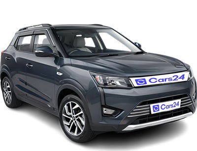 2023 Mahindra XUV300 - SUV - Diesel - Automatic - ₹10.40 lakh