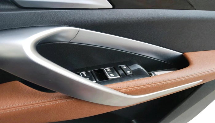 2021 MG HECTOR PLUS SELECT 2.0 DIESEL TURBO MT 7-STR, Diesel, Manual, 76,820 km, interior