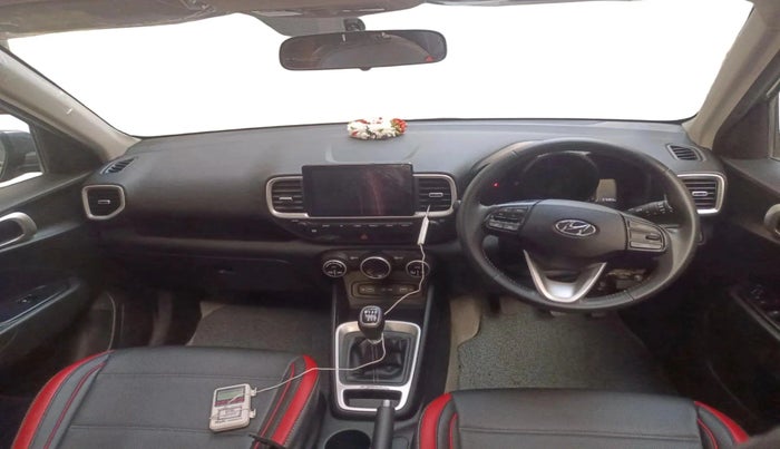 2022 Hyundai VENUE SX 1.5 CRDI, Diesel, Manual, 37,600 km, interior