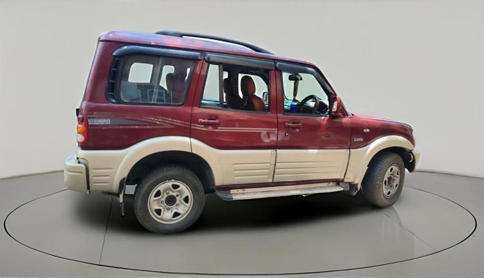 2005 Mahindra Scorpio 2.6 CRDE, Diesel, Manual, 1,47,292 km, exterior