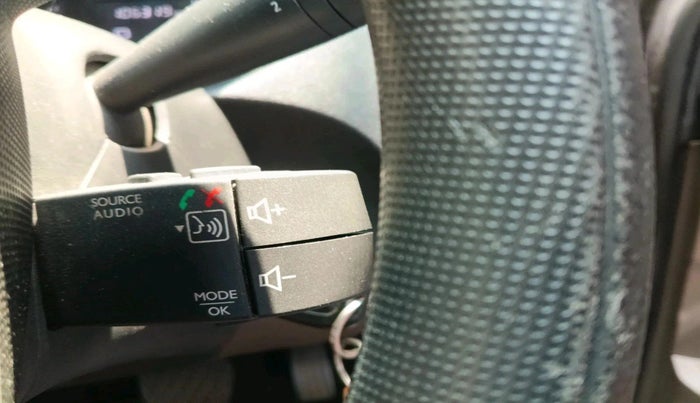 2019 Renault Duster RXS CVT, Petrol, Automatic, 1,06,319 km, interior