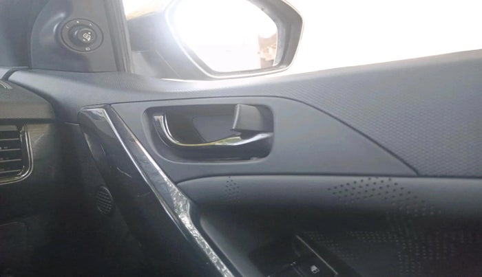 2021 Tata NEXON XZ PLUS (O) DIESEL DARK EDITION, Diesel, Manual, 54,000 km, interior