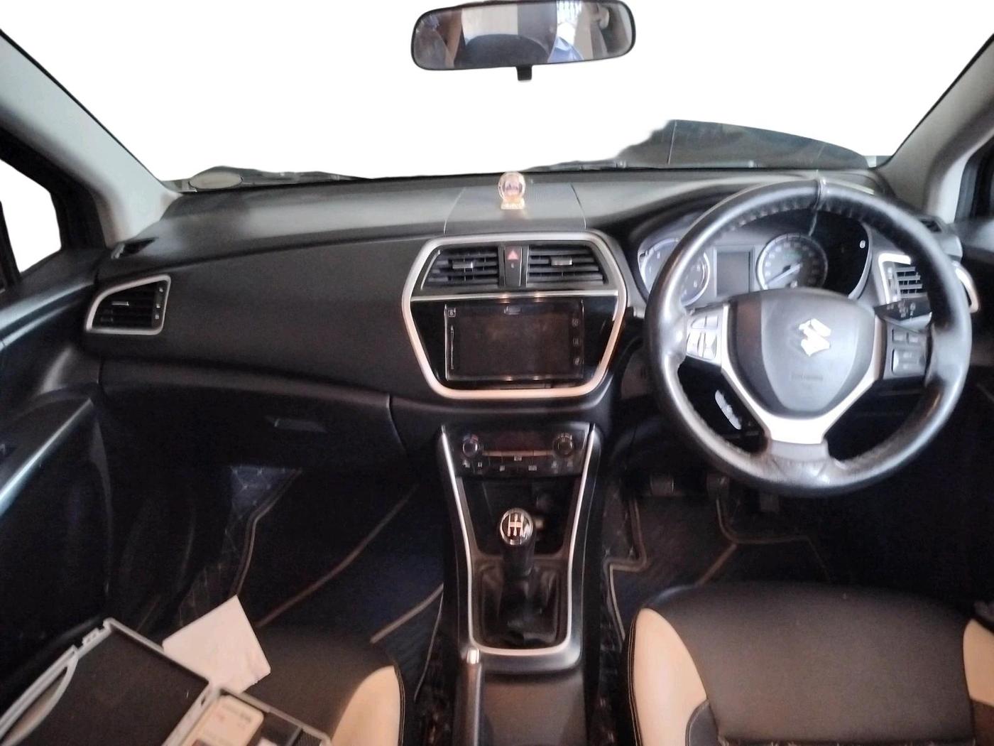 2018 Maruti S Cross ZETA 1.3, Diesel, Manual, 90,198 km, interior