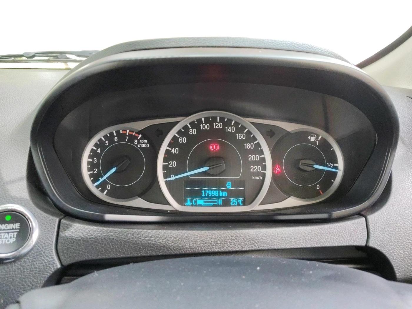 2020 Ford New Figo TITANIUM 1.2 PETROL MT, Petrol, Manual, 17,998 km, interior