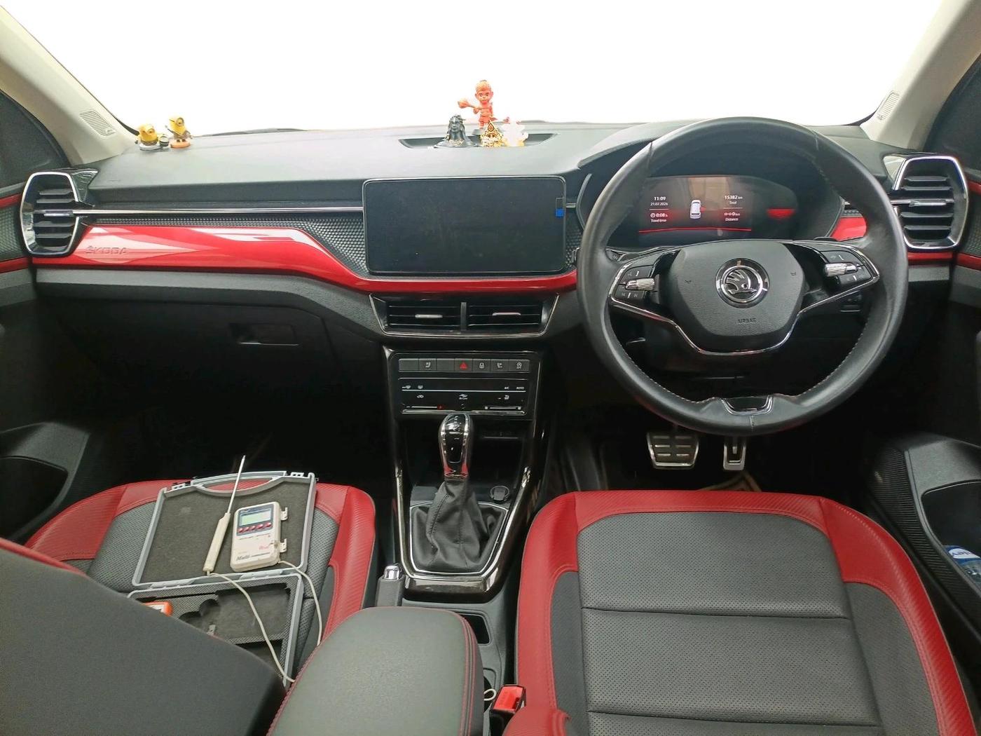 2024 Skoda KUSHAQ MONTE CARLO 1.5L TSI DSG, Petrol, Automatic, 15,382 km, interior