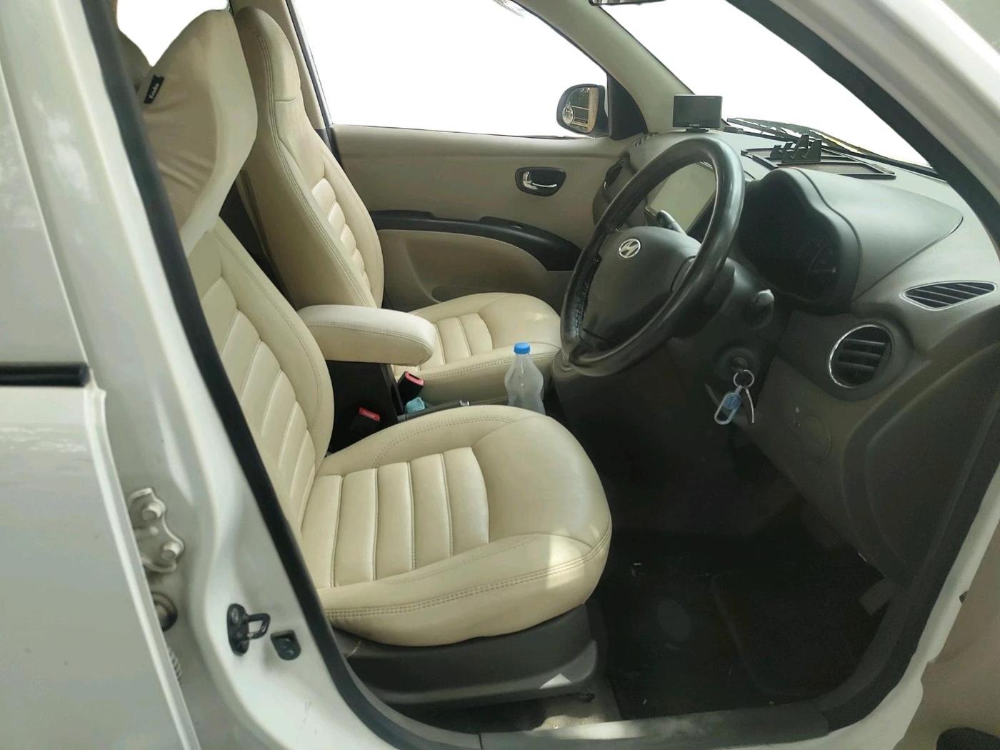 2013 Hyundai i10 SPORTZ 1.2 AT, Petrol, Automatic, 87,807 km, interior