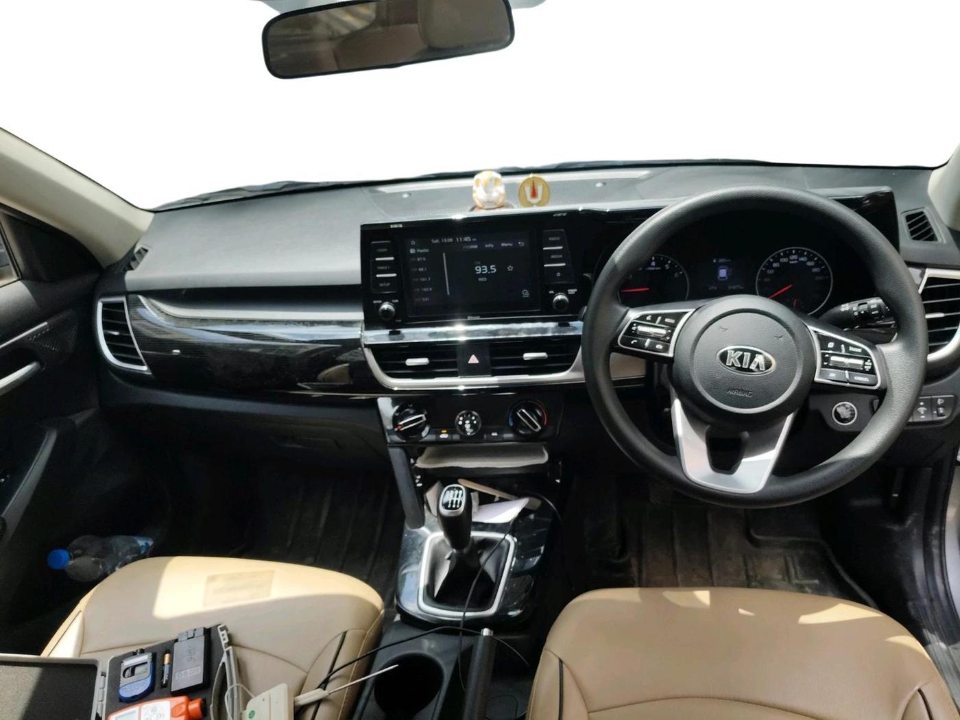 2020 KIA SELTOS HTK PLUS 1.5, Petrol, Manual, 31,877 km, interior