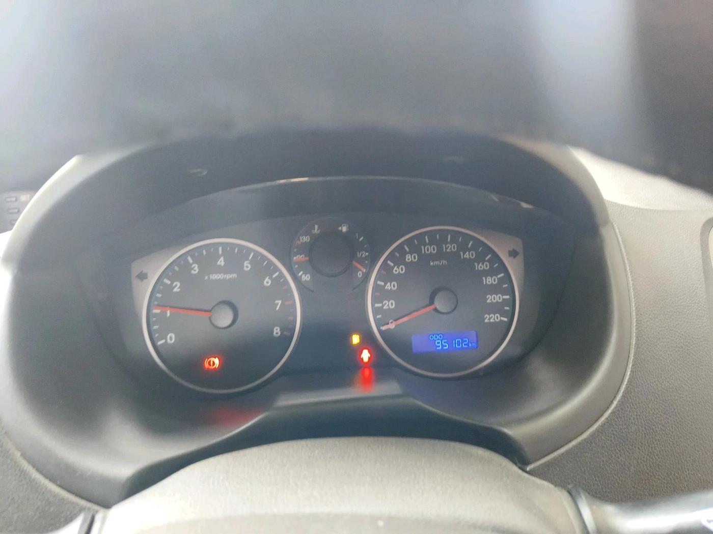 2012 Hyundai i20 SPORTZ 1.2, Petrol, Manual, 95,102 km, interior