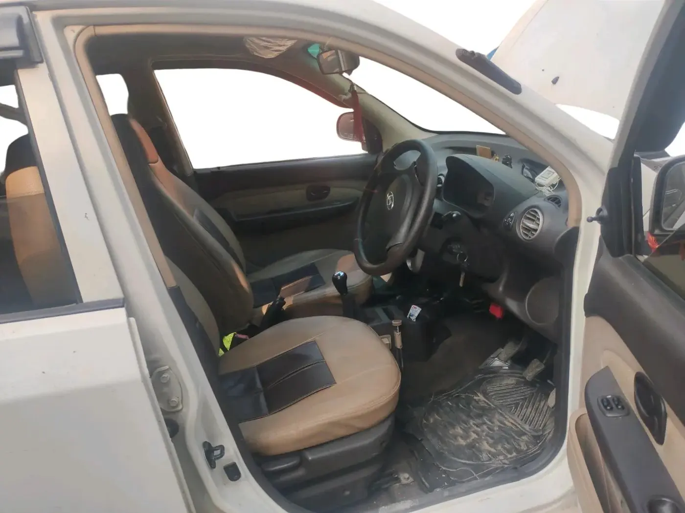 2013 Hyundai Santro Xing GLS, Petrol, Manual, 10,875 km, interior
