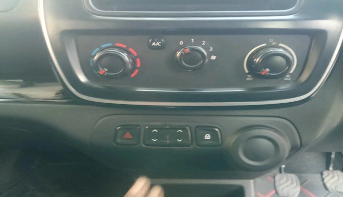 2018 Renault Kwid RXL, Petrol, Manual, 75,452 km, interior