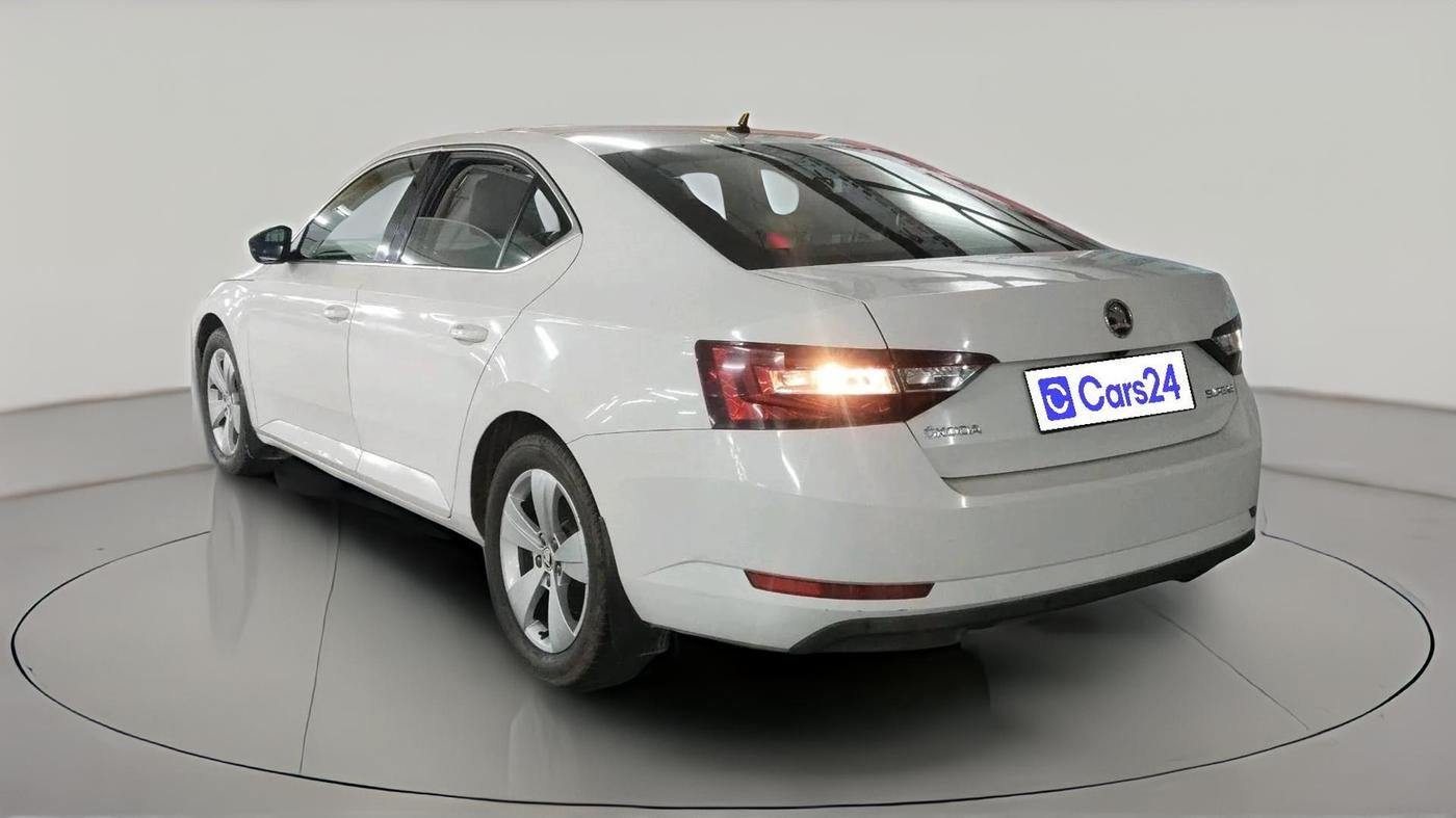 2019 Skoda Superb STYLE 1.8 TSI MT, Petrol, Manual, 85,166 km, exterior
