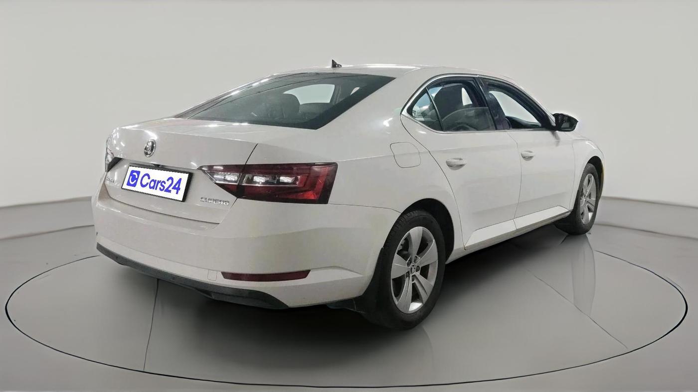 2019 Skoda Superb STYLE 1.8 TSI MT, Petrol, Manual, 85,166 km, exterior