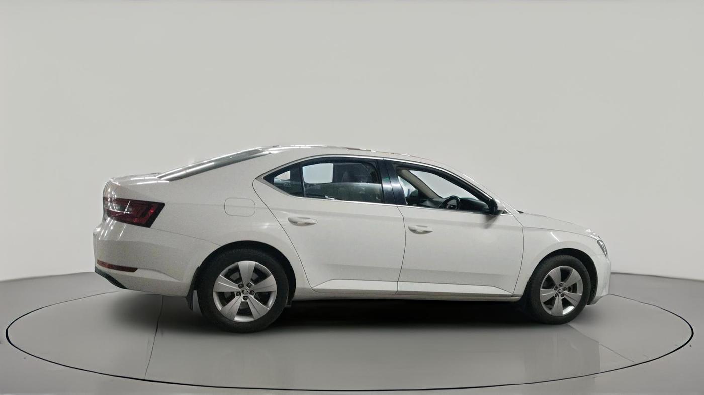 2019 Skoda Superb STYLE 1.8 TSI MT, Petrol, Manual, 85,166 km, exterior