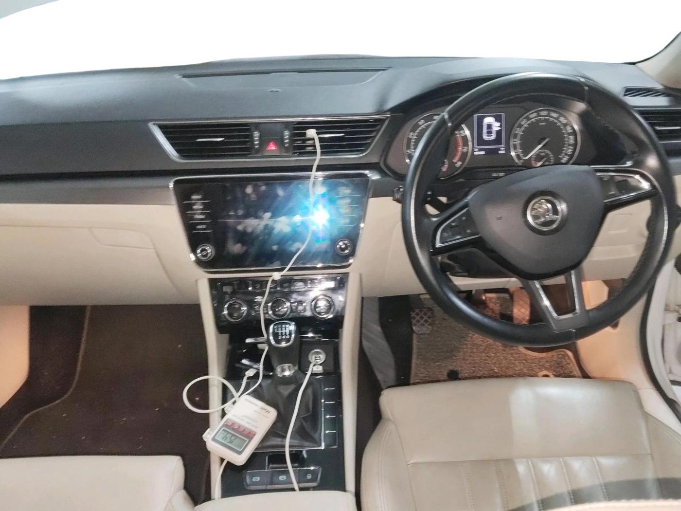 2019 Skoda Superb STYLE 1.8 TSI MT, Petrol, Manual, 85,166 km, interior