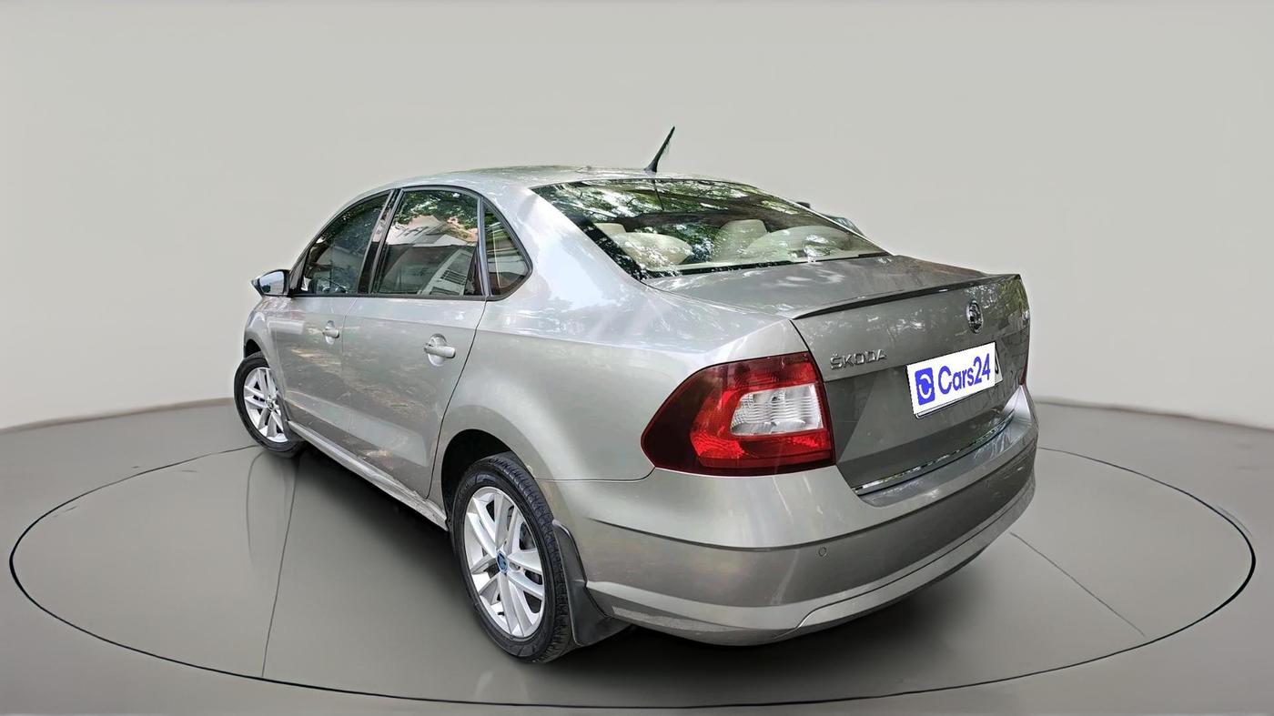 2017 Skoda Rapid STYLE 1.5 TDI AT, Diesel, Automatic, 1,04,264 km, exterior