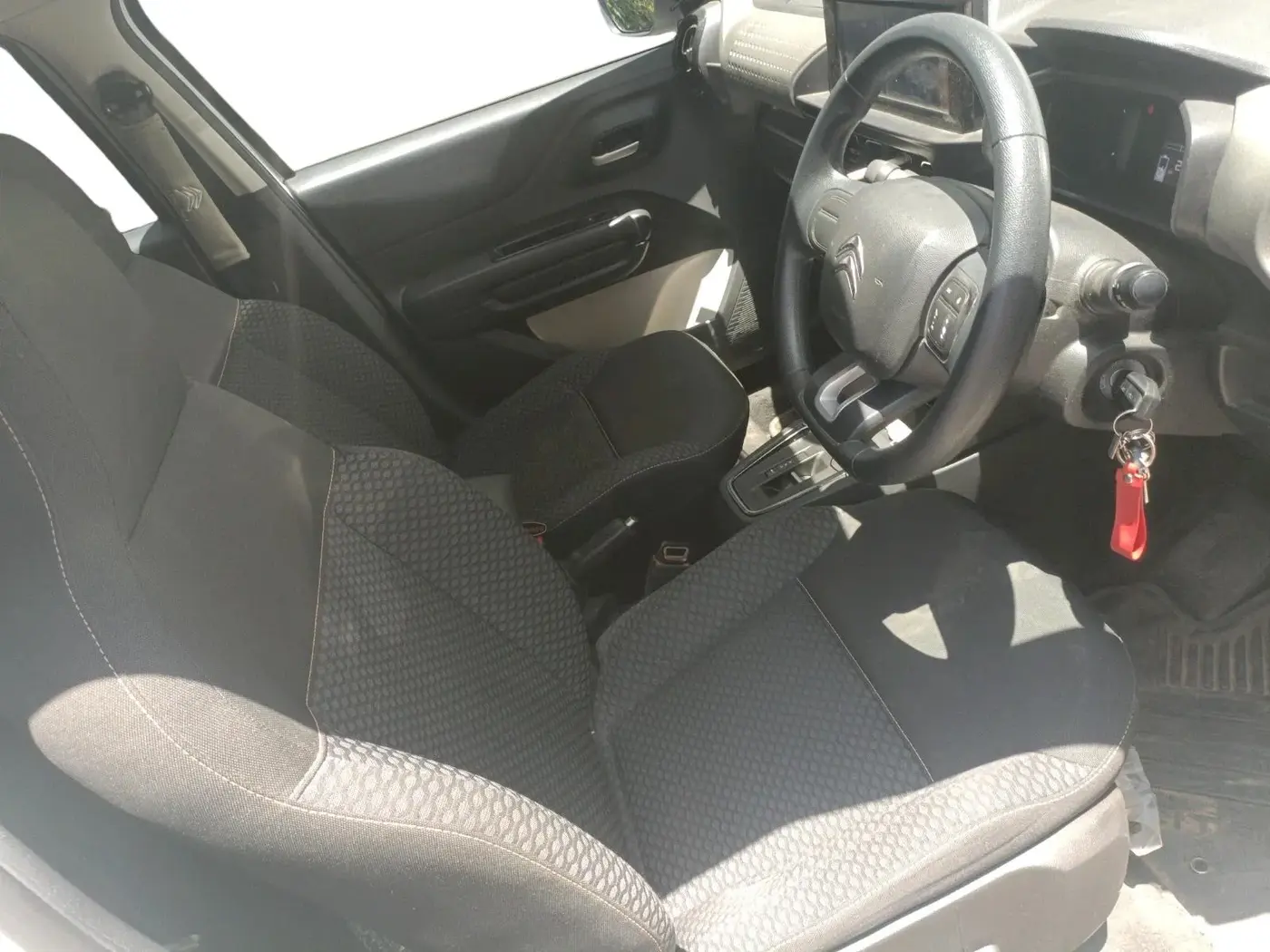 2023 CITROEN E C3 FEEL, Electric, Automatic, 27,689 km, interior