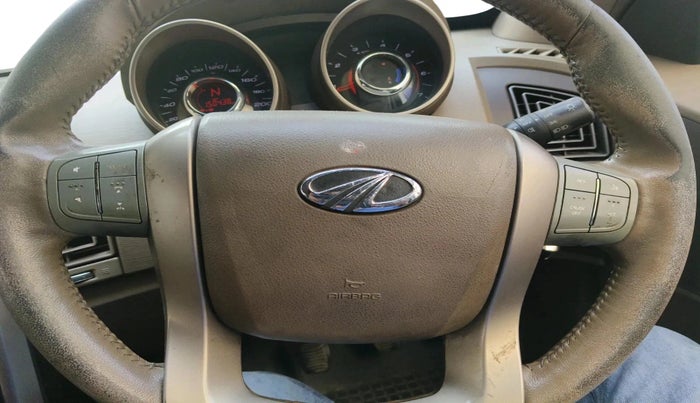 2012 Mahindra XUV500 W8, Diesel, Manual, 1,50,438 km, interior