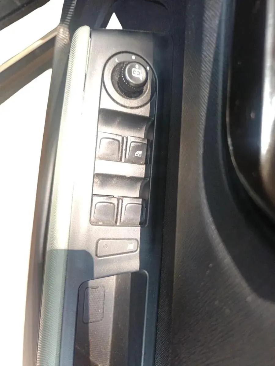 2025 Tata PUNCH ADVENTURE AMT, Petrol, Automatic, 7,218 km, interior