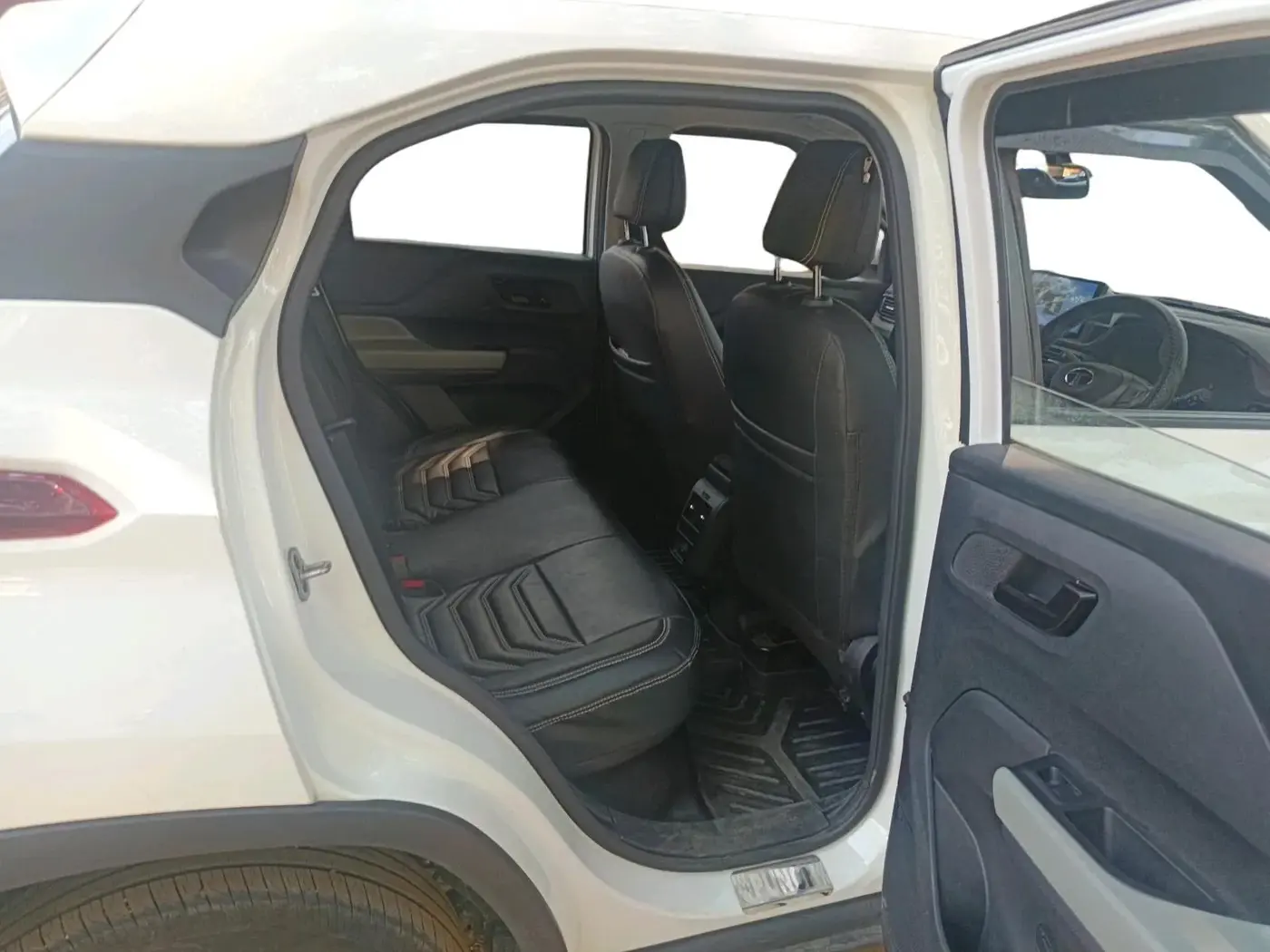 2025 Tata PUNCH ADVENTURE AMT, Petrol, Automatic, 7,218 km, interior