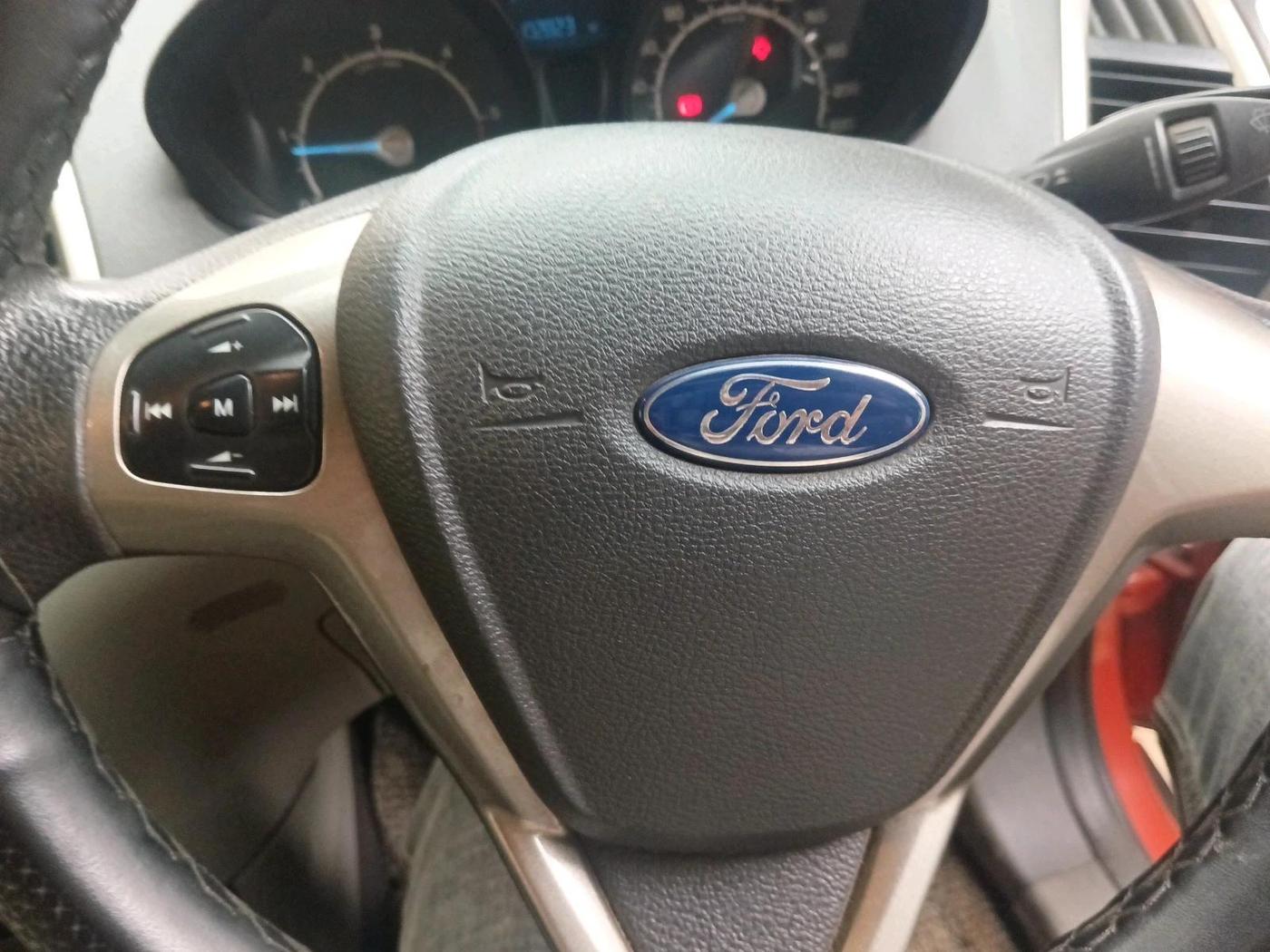 2013 Ford Ecosport TREND 1.5L DIESEL, Diesel, Manual, 1,02,823 km, interior