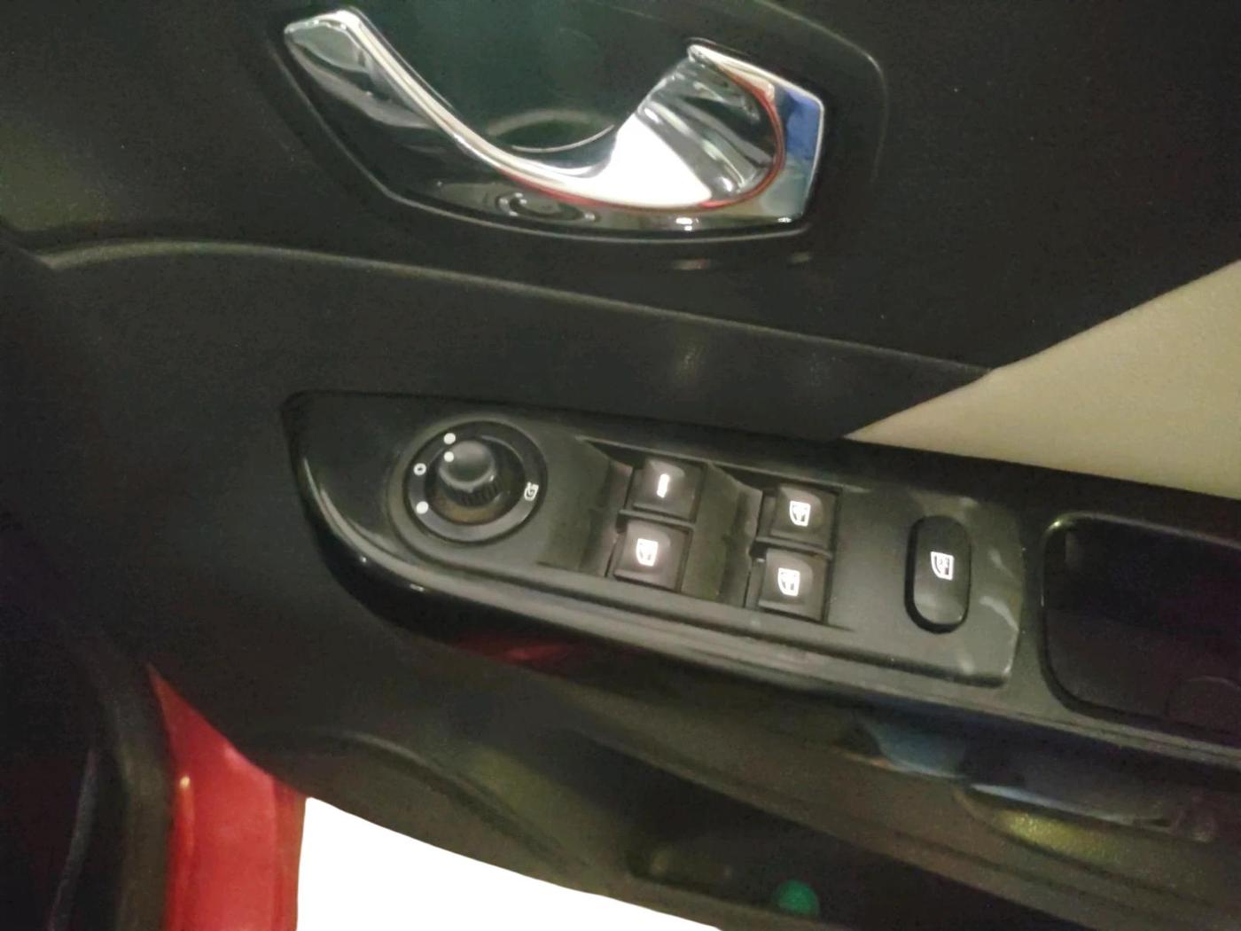 2019 Renault Captur RXT PETROL DUAL TONE, Petrol, Manual, 74,695 km, interior
