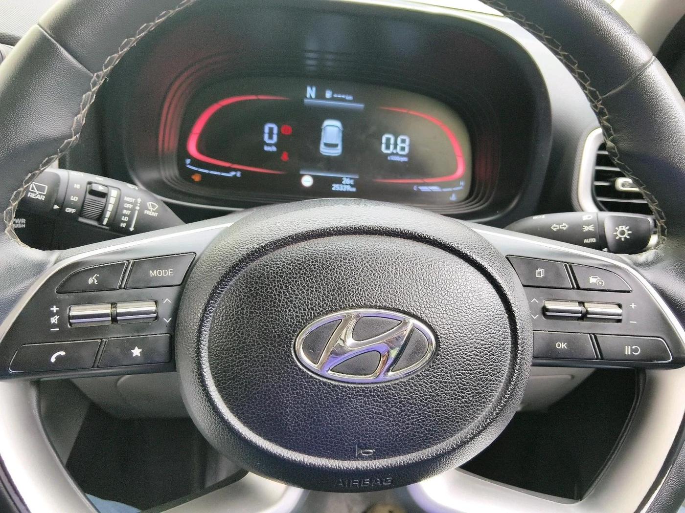 2022 Hyundai VENUE SX 1.0 (O) TURBO IMT, Petrol, Manual, 25,339 km, interior