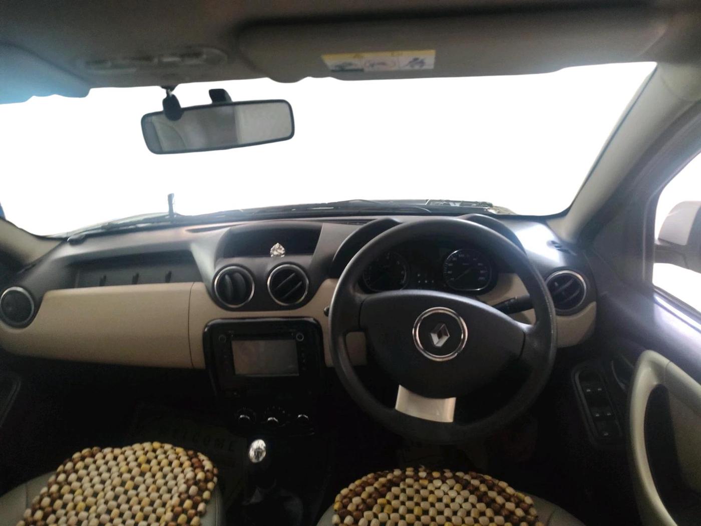 2013 Renault Duster 85 PS RXL DIESEL, Diesel, Manual, 81,734 km, interior