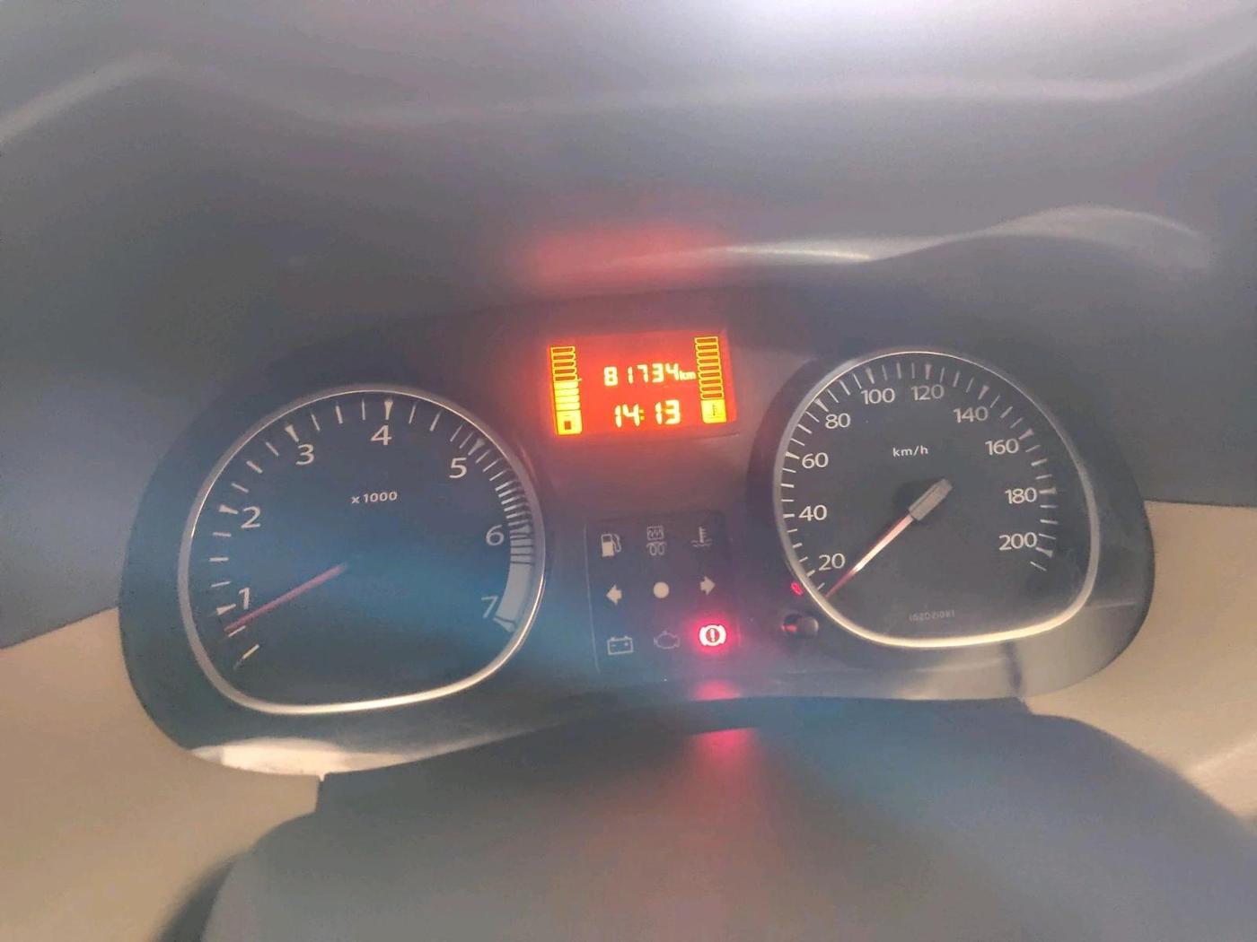2013 Renault Duster 85 PS RXL DIESEL, Diesel, Manual, 81,734 km, interior