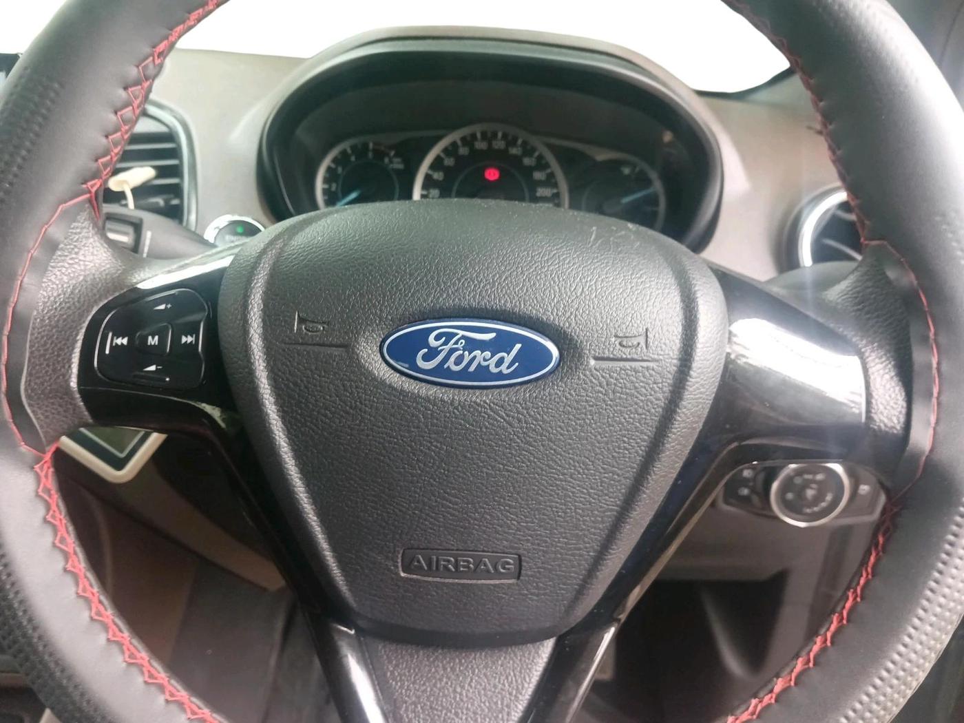 2018 Ford FREESTYLE TITANIUM 1.5 DIESEL, Diesel, Manual, 1,00,371 km, interior