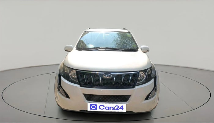 2015 Mahindra XUV500 W8, Diesel, Manual, 1,05,537 km, exterior