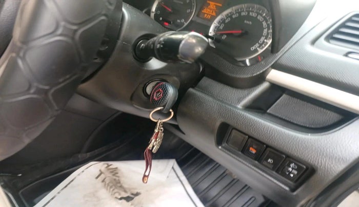 2016 Maruti Swift VDI (O), Diesel, Manual, 2,29,457 km, interior