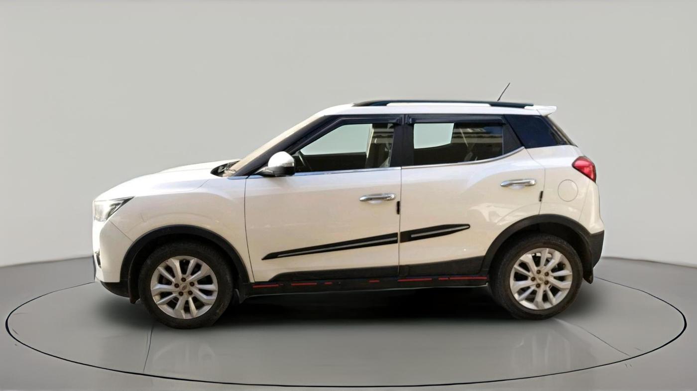 2022 Mahindra XUV300 W8 1.5 DIESEL, Diesel, Manual, 44,807 km, exterior