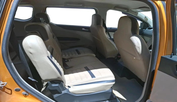 2019 Renault TRIBER RXZ, Petrol, Manual, 38,663 km, interior