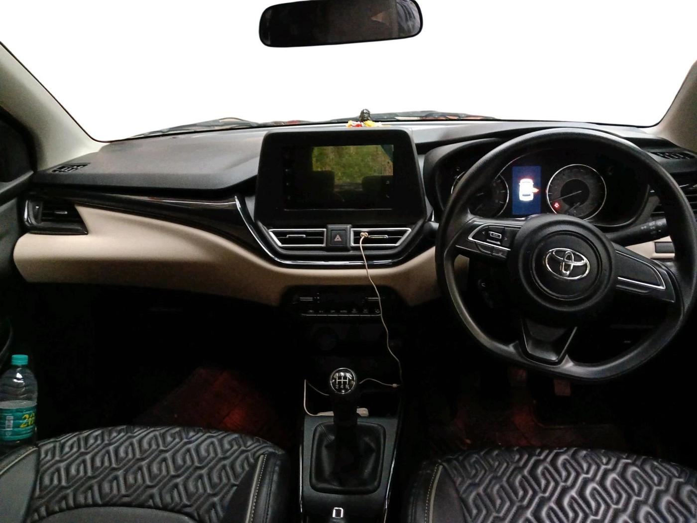 2024 Toyota Glanza G, Petrol, Manual, 27,938 km, interior