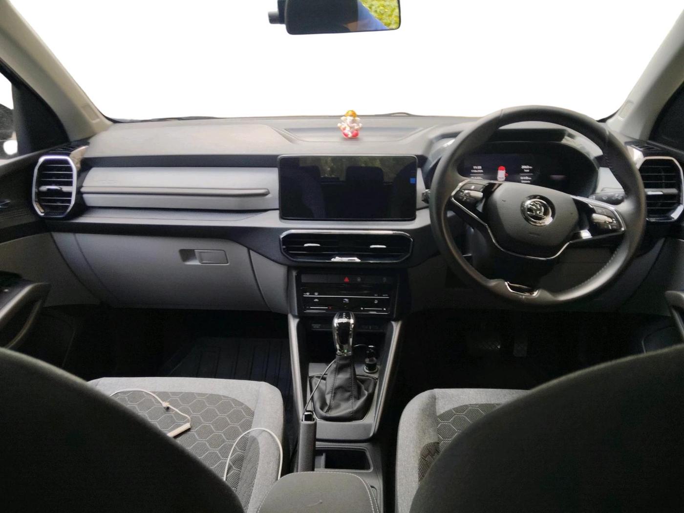 2025 Skoda Kylaq Signature Plus AT, Petrol, Automatic, 2,063 km, interior