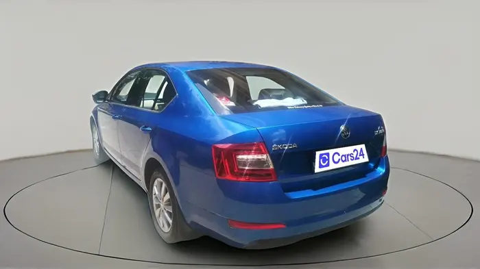 2014 Skoda Octavia AMBITION 2.0 TDI AT, Diesel, Automatic, 75,152 km, exterior