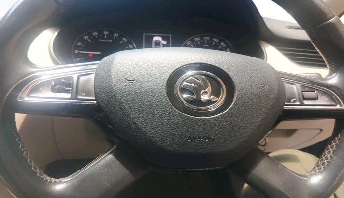 2014 Skoda Octavia AMBITION 2.0 TDI AT, Diesel, Automatic, 75,152 km, interior